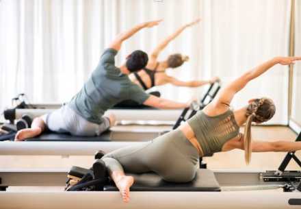 pilates reformer stretch