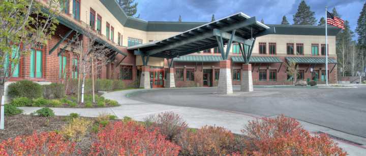 Tahoe Forest Hospital exterior