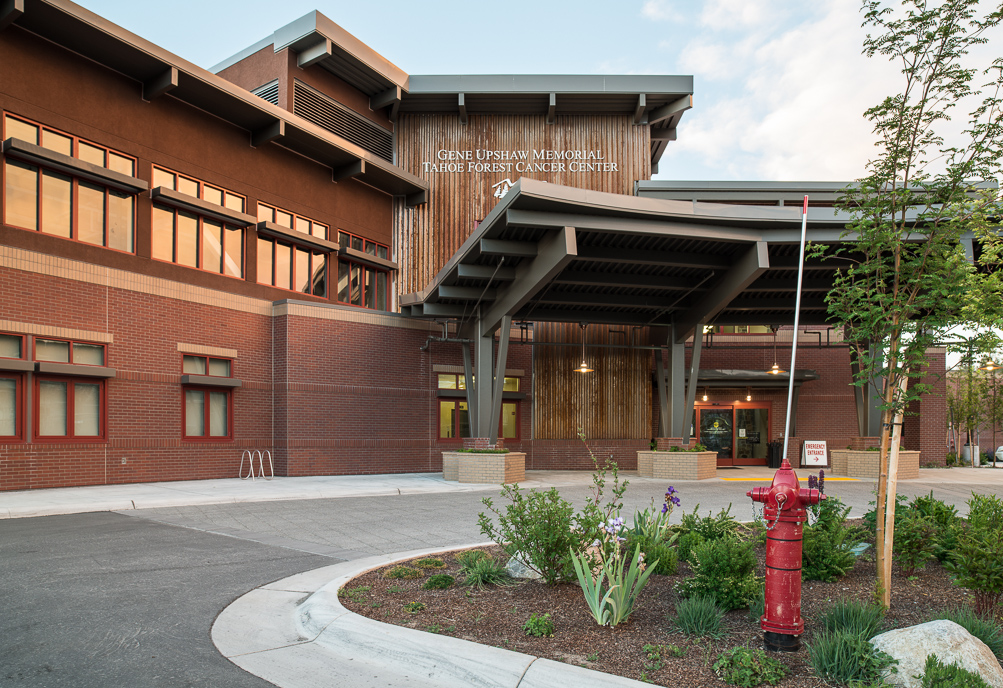 Gene Upshaw Memorial Tahoe Forest Cancer Center