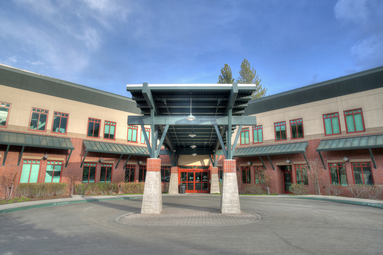 Entrance of Tahoe Forest Hospital