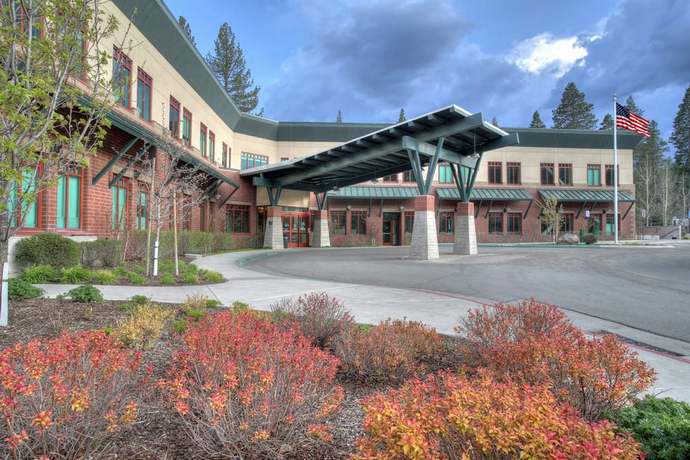 Tahoe Forest Hospital exterior