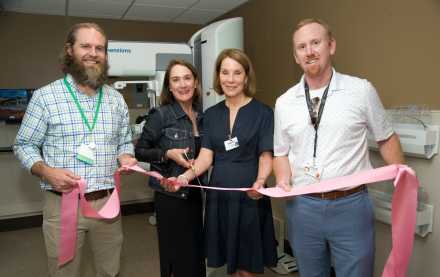 Ribbon Cutting Dr. Fountain, Julie, Debbie, Louis